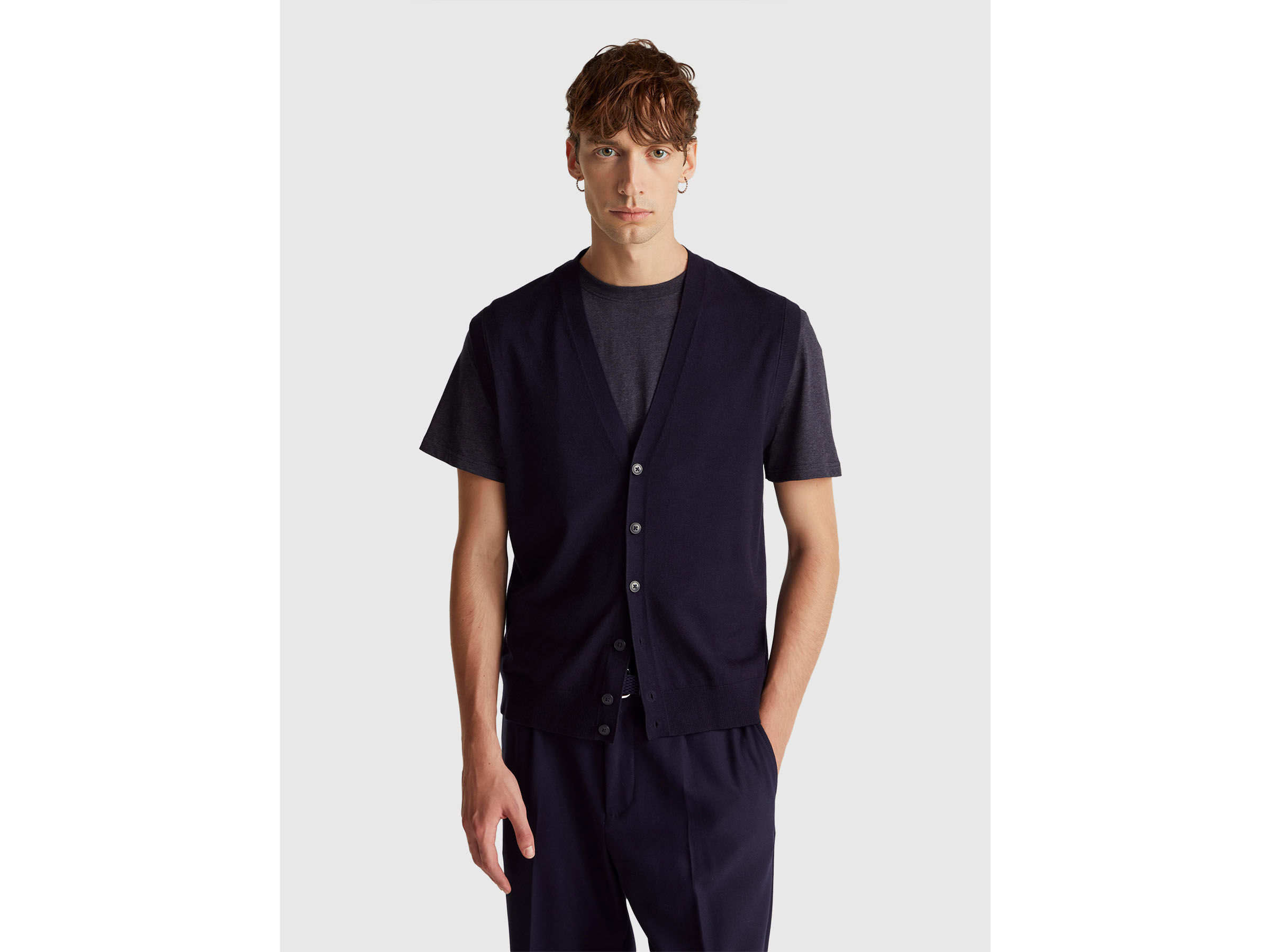 S/L V NECK SWEATER Men image number 4
